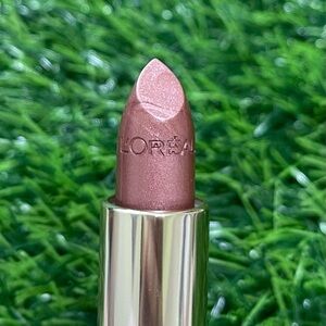 L'Oreal Pink Lipstick Creamy Finish